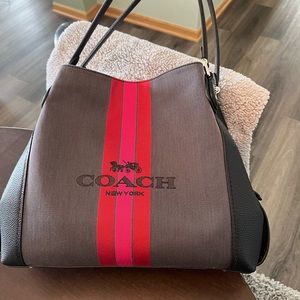 New without tags. Coach shoulder bag. Perfect condition